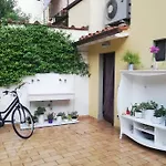 Flower Garden Apartment Vicino al Centro